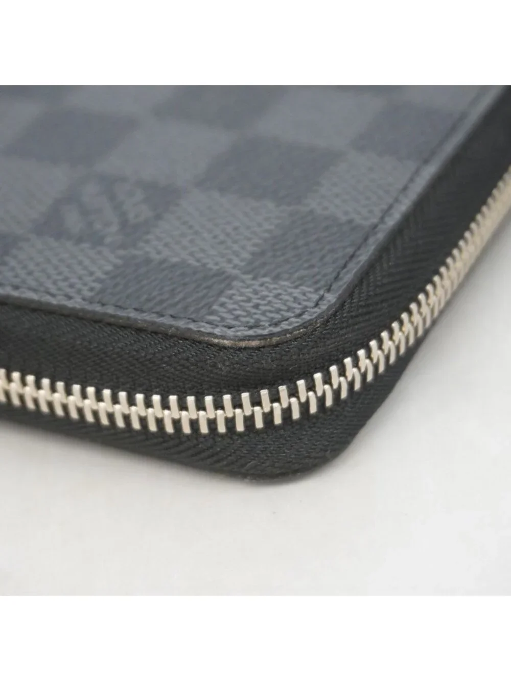 Louis Vuitton Wallet Damier Graphite Zippy Organizer Black Gray